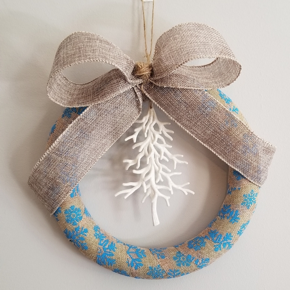 Handcrafted 10 inch Farmhouse Christmas wreath